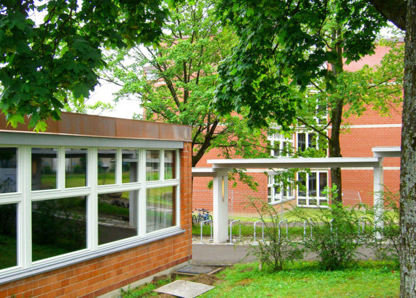 Schulhaus, Riedenhalden