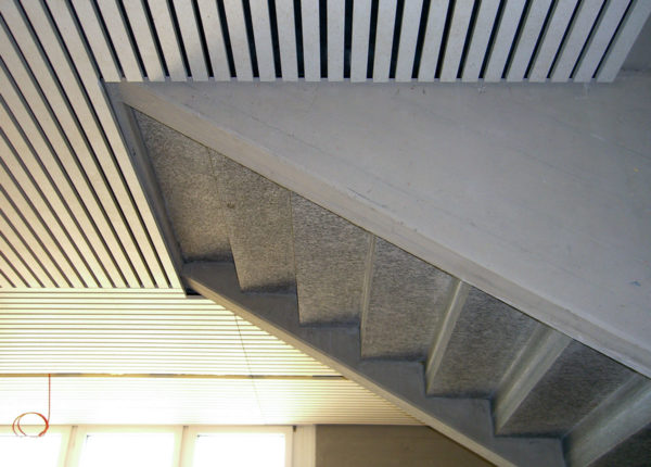 Schulhaus, Riedenhalden